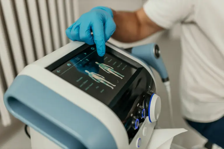 Conditions treated with shockwave therapy including plantar fasciitis, Achilles tendonitis, tennis elbow and shoulder pain